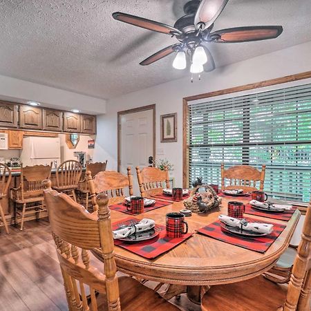 Picturesque Pigeon Forge Cabin With Mountain Views ภายนอก รูปภาพ