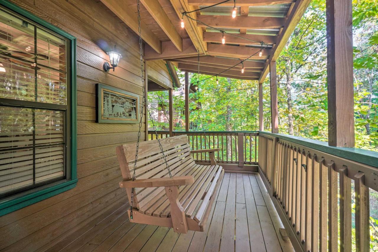 Picturesque Pigeon Forge Cabin With Mountain Views ภายนอก รูปภาพ