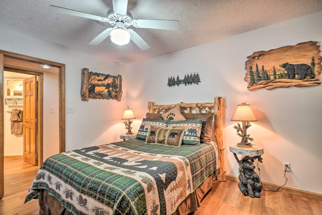 Picturesque Pigeon Forge Cabin With Mountain Views ภายนอก รูปภาพ